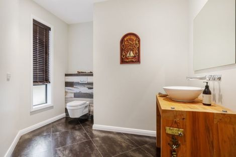 Photo of property in 8 Mountain View Road, Te Aroha, 3320