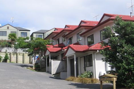 Photo of property in 8/42 Fields Parade, Oteha, Auckland, 0632