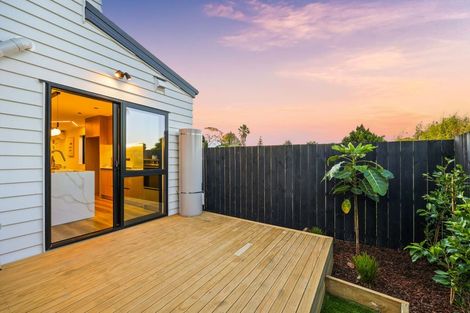 Photo of property in 15b Wilbur Place, Pakuranga Heights, Auckland, 2010