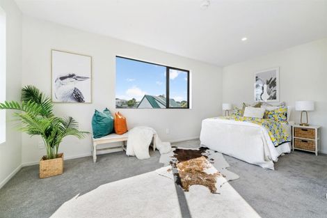 Photo of property in 4a Flaunty Place, West Harbour, Auckland, 0618