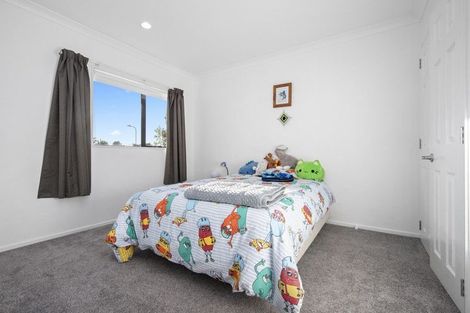 Photo of property in 16 Thomas Moore Place, Pukekohe, 2120