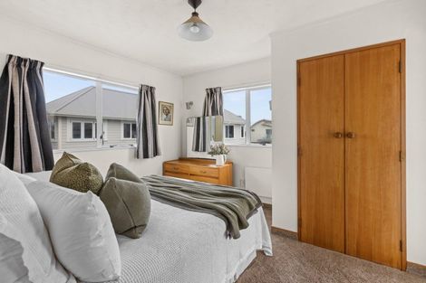 Photo of property in 36 Charles Street, Westshore, Napier, 4110