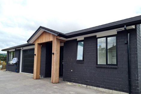 Photo of property in 15 Lawrence Carter Drive, Bombay, 2675