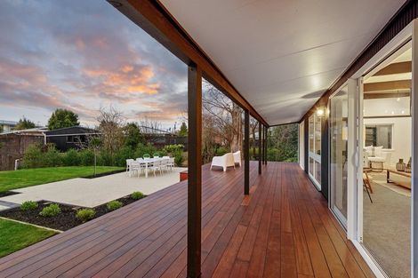 Photo of property in 22 Tuirau Place, Ilam, Christchurch, 8041