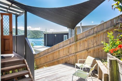 Photo of property in 9a Finlay Grove, Waikawa, Picton, 7220