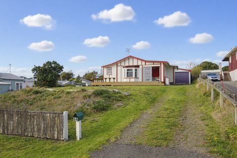 Photo of property in 84 Park Avenue, Waitarere Beach, Levin, 5510