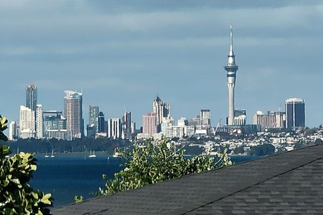 Photo of property in 27 Mansion Court, West Harbour, Auckland, 0618
