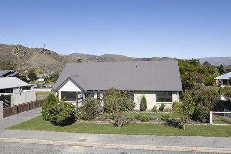 Photo of property in 14 Orient Street, Cromwell, 9310