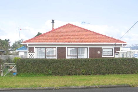 Photo of property in 1 Pine Park Road, Onerahi, Whangarei, 0110
