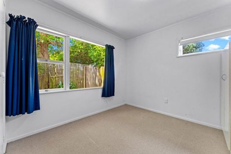 Photo of property in 42 Woodstock Road, Forrest Hill, Auckland, 0620
