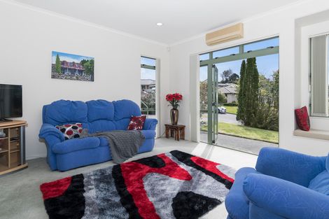 Photo of property in 10 Hawk Place, Welcome Bay, Tauranga, 3112