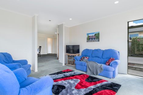 Photo of property in 10 Hawk Place, Welcome Bay, Tauranga, 3112