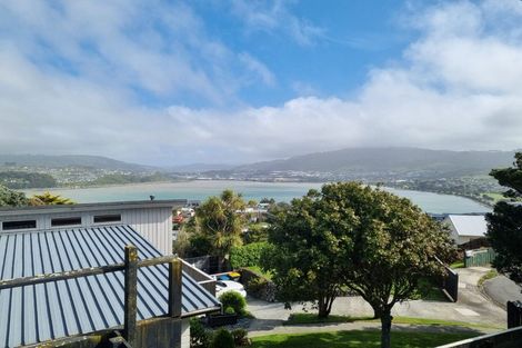 Photo of property in 7 Finn Place, Titahi Bay, Porirua, 5022