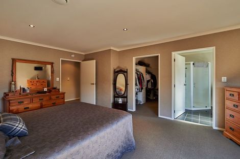 Photo of property in 9 Masefield Terrace, Kelvin Grove, Palmerston North, 4414