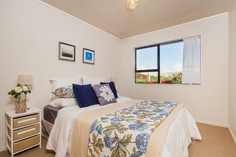 Photo of property in 8 Tate Grove, Half Moon Bay, Auckland, 2012