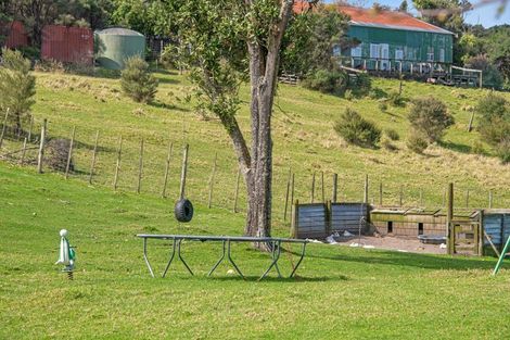 Photo of property in 211 Wilson Road, South Head, Helensville, 0874