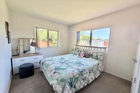 Photo of property in 547 Great South Road, Rosehill, Papakura, 2113