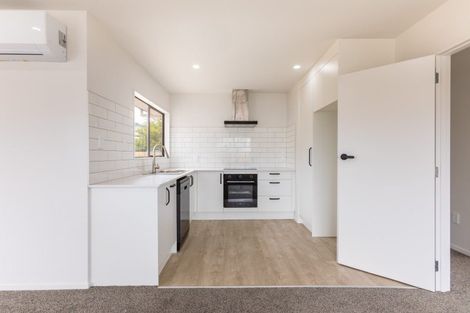 Photo of property in 90 Fergusson Street, Woodville, 4920