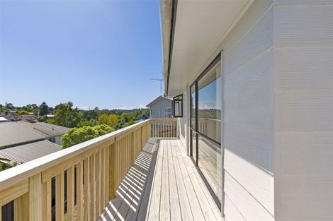 Photo of property in 66a Trias Road, Totara Vale, Auckland, 0629