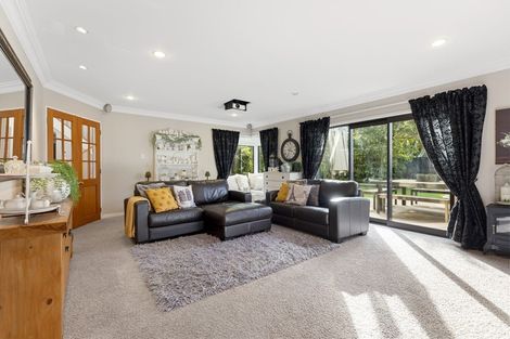 Photo of property in 14 Hanmer Place, Highbury, Palmerston North, 4412