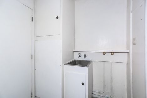 Photo of property in 2/8 Wood Street, Papakura, 2110