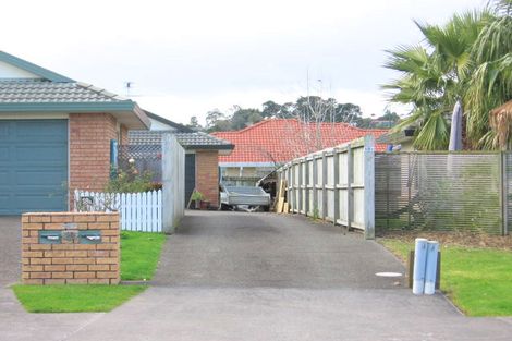 Photo of property in 2/18 Emyvalie Place, Dannemora, Auckland, 2016