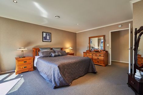 Photo of property in 9 Masefield Terrace, Kelvin Grove, Palmerston North, 4414