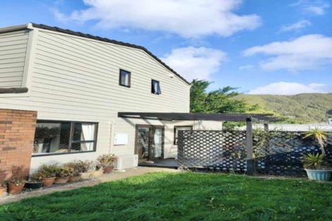 Photo of property in 5/19a Birdwood Road, Waterloo, Lower Hutt, 5011