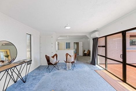 Photo of property in 12 Fairmont Place, Hornby, Christchurch, 8042