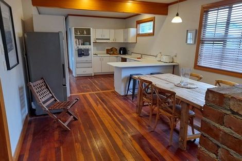 Photo of property in 8 Argyle Avenue, Takaro, Palmerston North, 4410