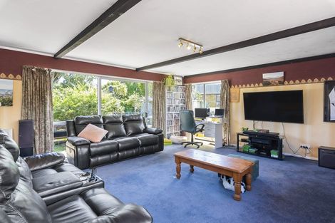 Photo of property in 225 Matai Road, Raumati Beach, Paraparaumu, 5032