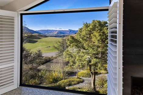 Photo of property in 1 Mckellar Drive, Jacks Point, Queenstown, 9371
