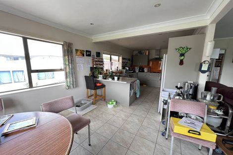 Photo of property in 31 Marendellas Drive, Bucklands Beach, Auckland, 2014