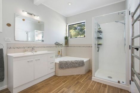 Photo of property in 39 Levley Lane, Katikati, 3129