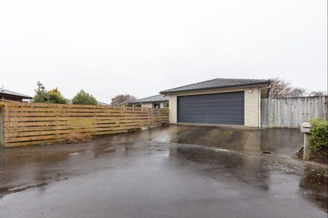 Photo of property in 16 Daniel Place, Kelvin Grove, Palmerston North, 4414