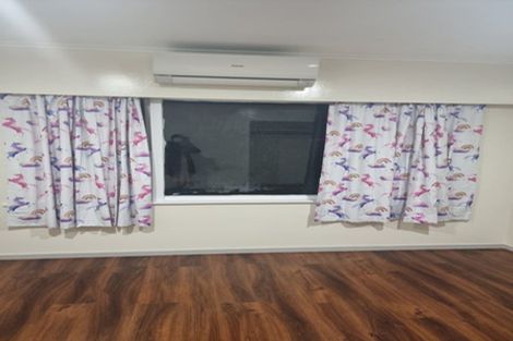 Photo of property in 90 Lawrence Crescent, Hillpark, Auckland, 2102