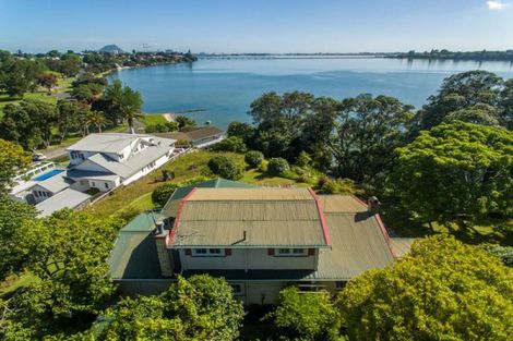 Photo of property in 1 Eleventh Avenue, Tauranga, 3110