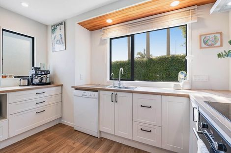 Photo of property in 10a Amanda Lane, Snells Beach, 0920