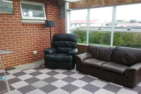 Photo of property in 4 Freyberg Street, Levin, 5510