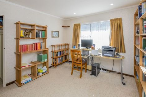 Photo of property in 6 Eden Street, Levin, 5510