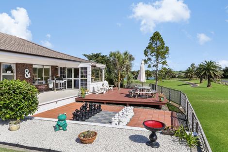 Photo of property in 184 Torkar Road, Clarks Beach, 2122