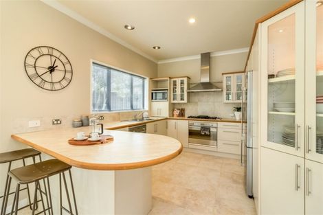 Photo of property in 7 Stoneleigh Green, Parklands, Christchurch, 8083