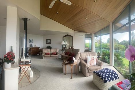 Photo of property in 4 Savoy Road, Orewa, 0931