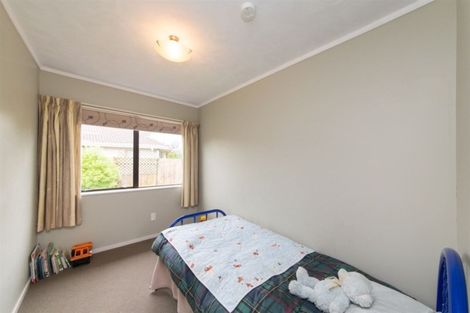 Photo of property in 5 Cargill Grove, Kelvin Grove, Palmerston North, 4414