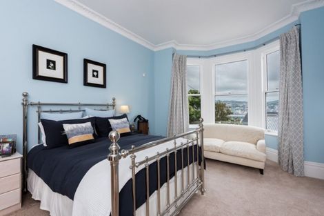 Photo of property in 29 The Crescent, Roseneath, Wellington, 6011