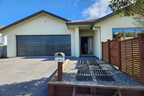 Photo of property in 10 Sandybrow, Churton Park, Wellington, 6037
