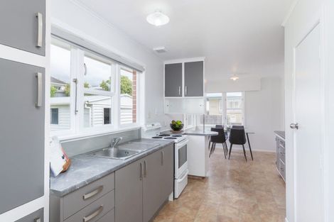 Photo of property in 6 Ruru Crescent, Heretaunga, Upper Hutt, 5018