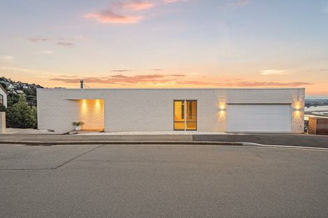 Photo of property in 13 Saint Remy Lane, Redcliffs, Christchurch, 8081