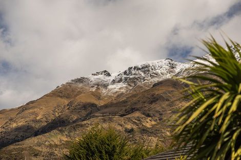 Photo of property in 6 Alluvial Court, Arthurs Point, Queenstown, 9371