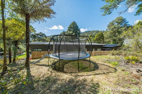 Photo of property in 10 Aratika Grove, Stokes Valley, Lower Hutt, 5019
